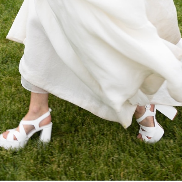 Larroudé Bee Ankle Strap Platform Sandals - Picture 2 of 6